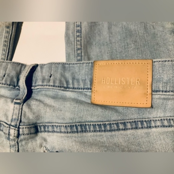 31 x 30 LIGHT WASH ATHLETIC SKINNY JEANS - Picture 8 of 11